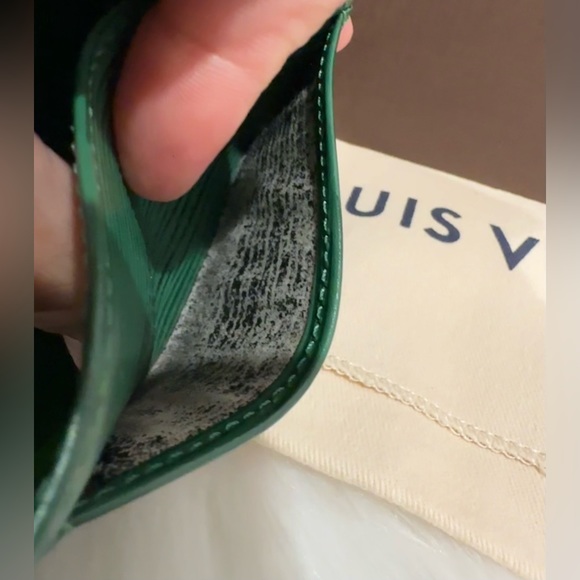 GORGEOUS GREEN AUTH LOUIS VUITTON EPISODE SARAH WALLET WOC BOX & DUST BAG - Picture 16 of 16